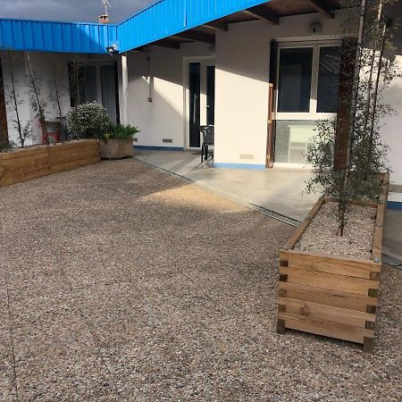 Appart'Hotel Wombat And Wallaby Fussy Extérieur photo